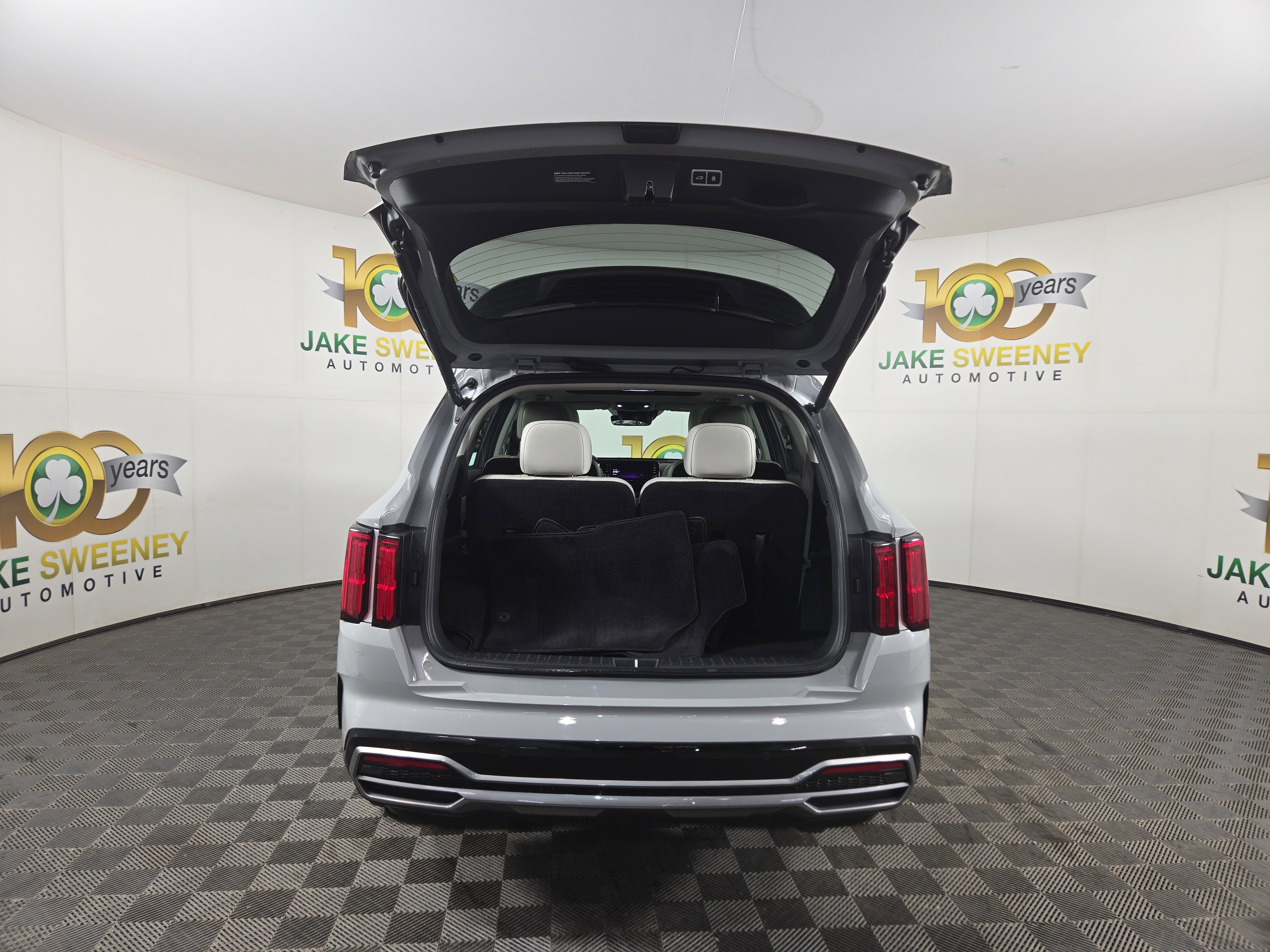 Used 2023 Kia Sorento SX image 36