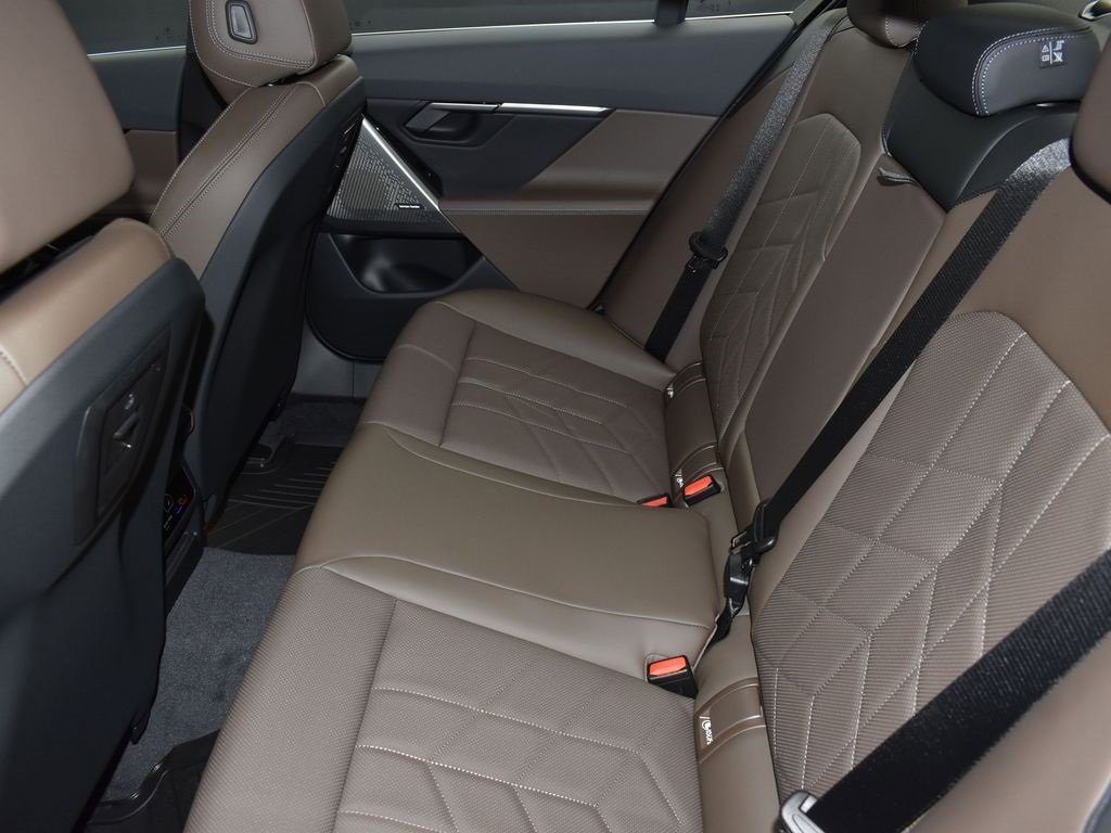 New 2026 BMW 530i w/ Premium Package image 16