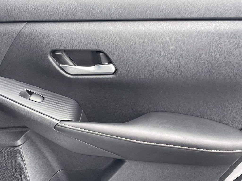 Used 2023 Nissan Sentra SV image 18