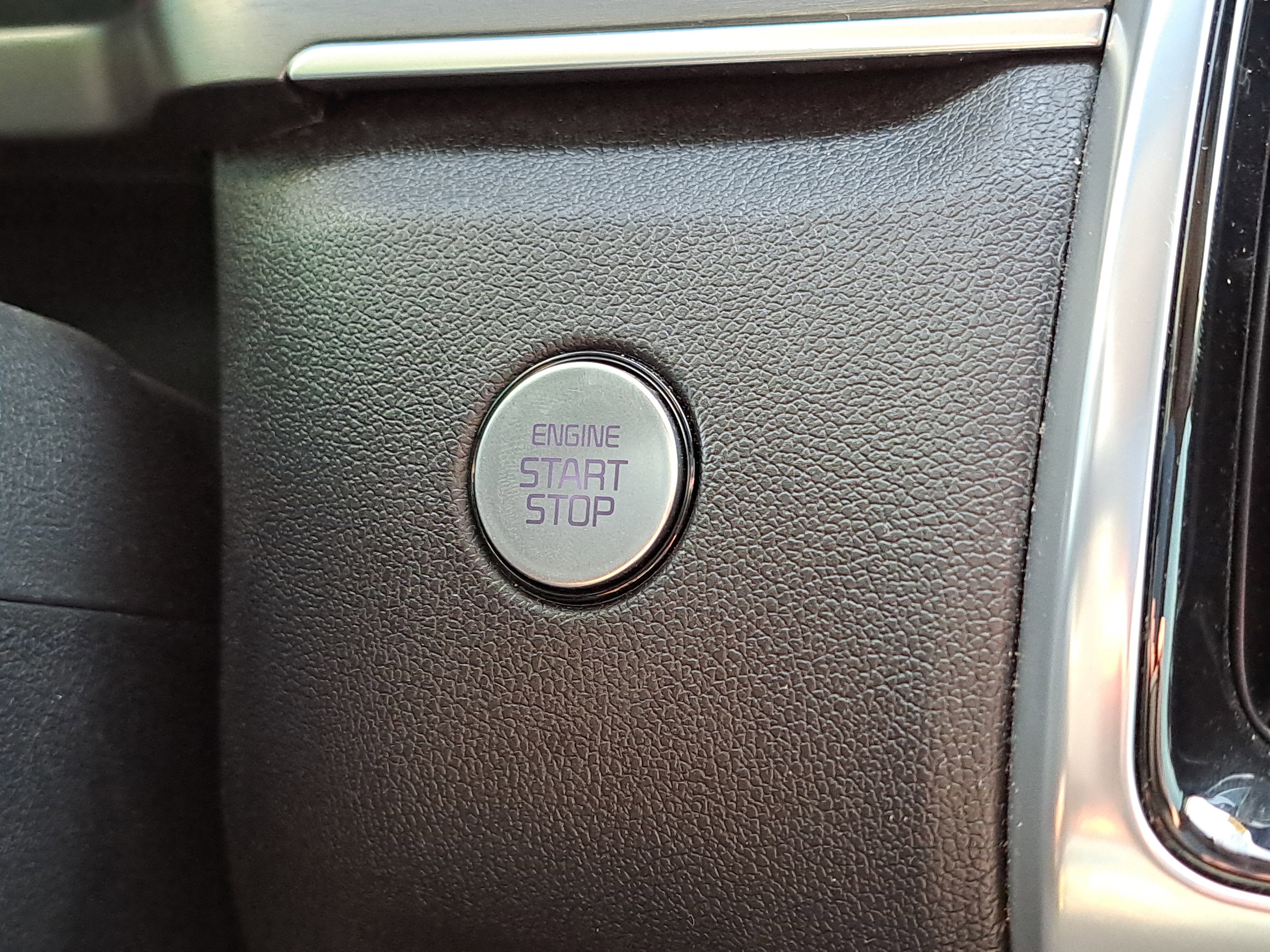 Used 2023 Kia Sorento SX image 25