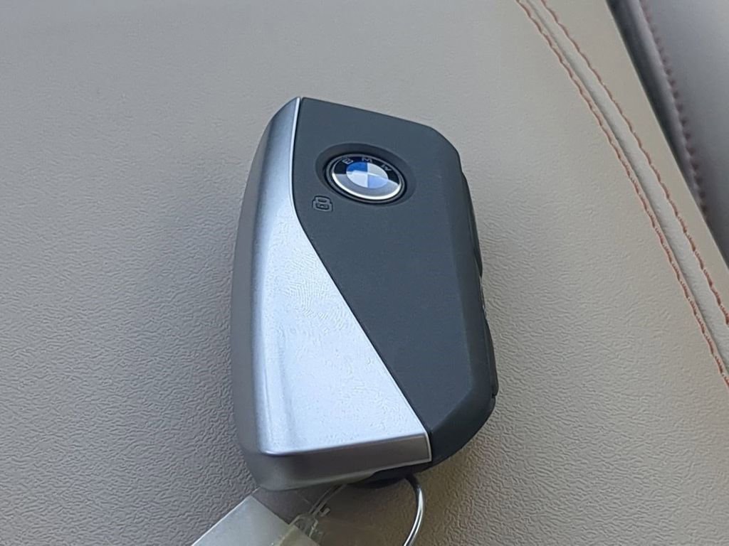 New 2026 BMW X3 xDrive30 w/ Premium Package image 30