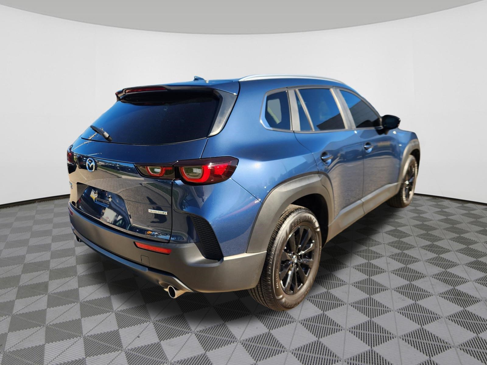 Certified 2025 MAZDA CX-50 AWD 2.5 S w/ Premium Package image 4