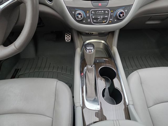 Used 2017 Chevrolet Malibu Premier w/ Premier Sun and Wheel Package FWD image 30