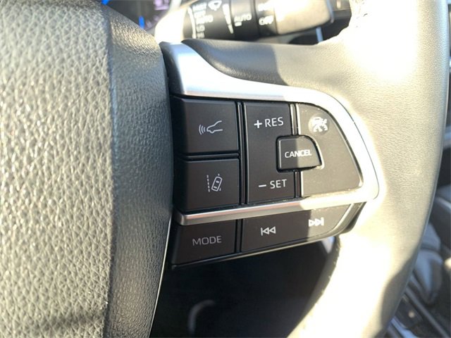 Certified 2023 Toyota Highlander Bronze Edition image 29