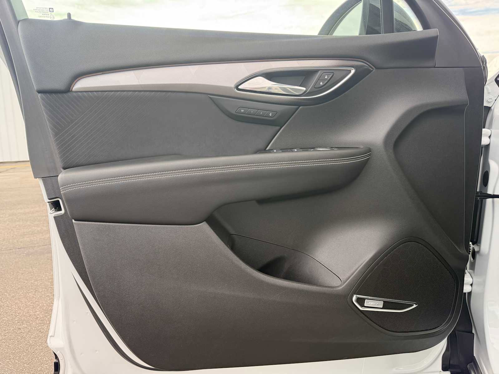 Used 2025 Buick Envision Sport Touring image 12