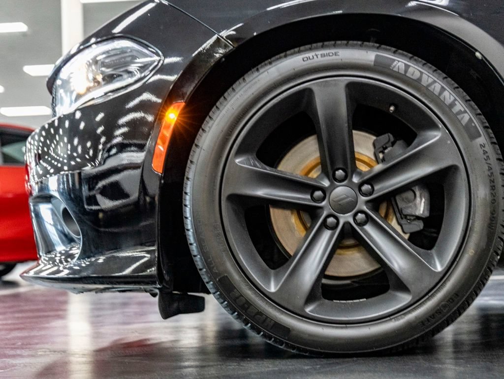 Used 2017 Dodge Charger R/T RWD image 13