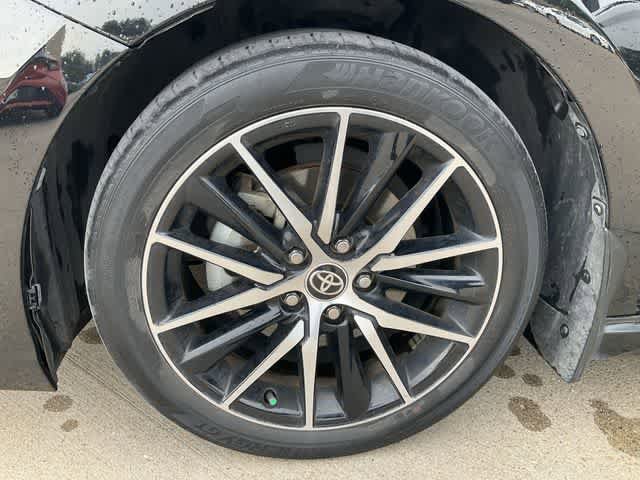 Used 2023 Toyota Camry SE FWD image 11