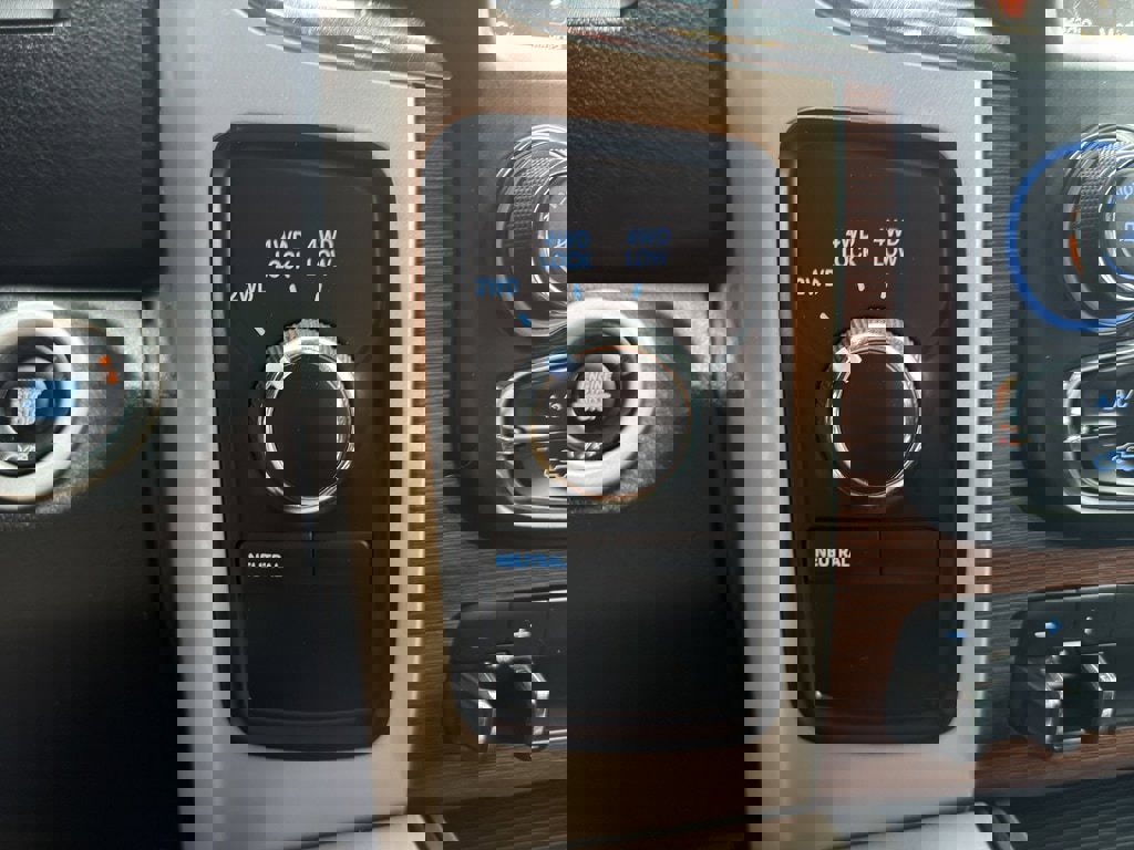 Used 2017 RAM 2500 Laramie w/ Convenience Group image 31