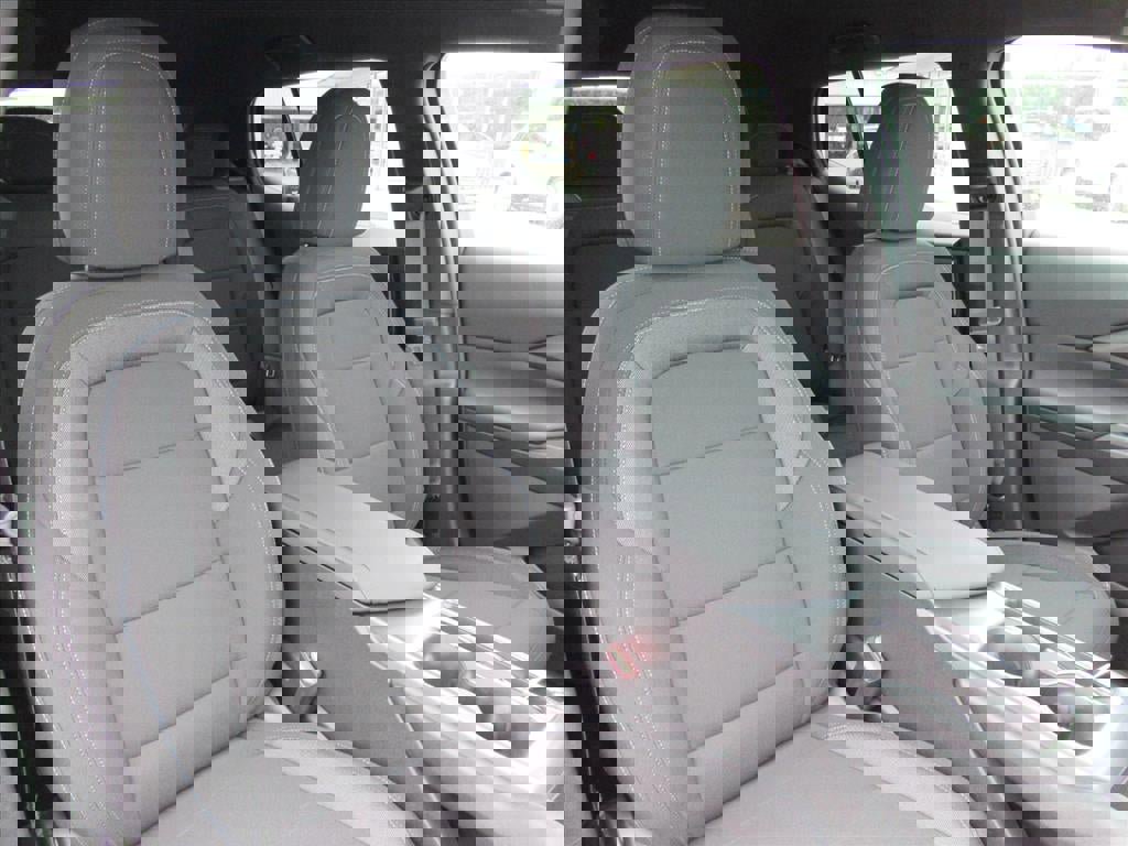 New 2026 Chevrolet Equinox EV LT image 9