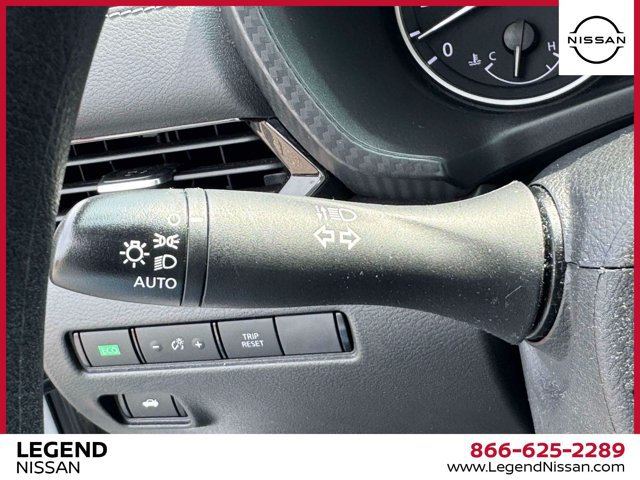 Certified 2023 Nissan Sentra SV FWD image 22