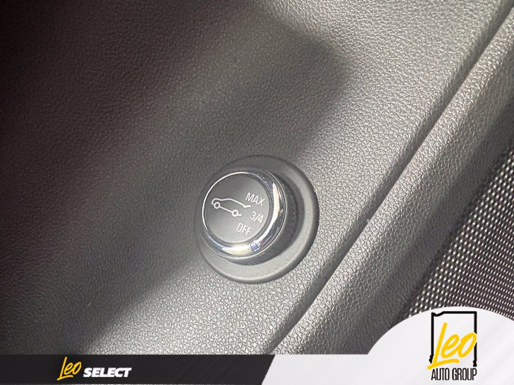 Used 2021 Chevrolet Blazer LT FWD image 18