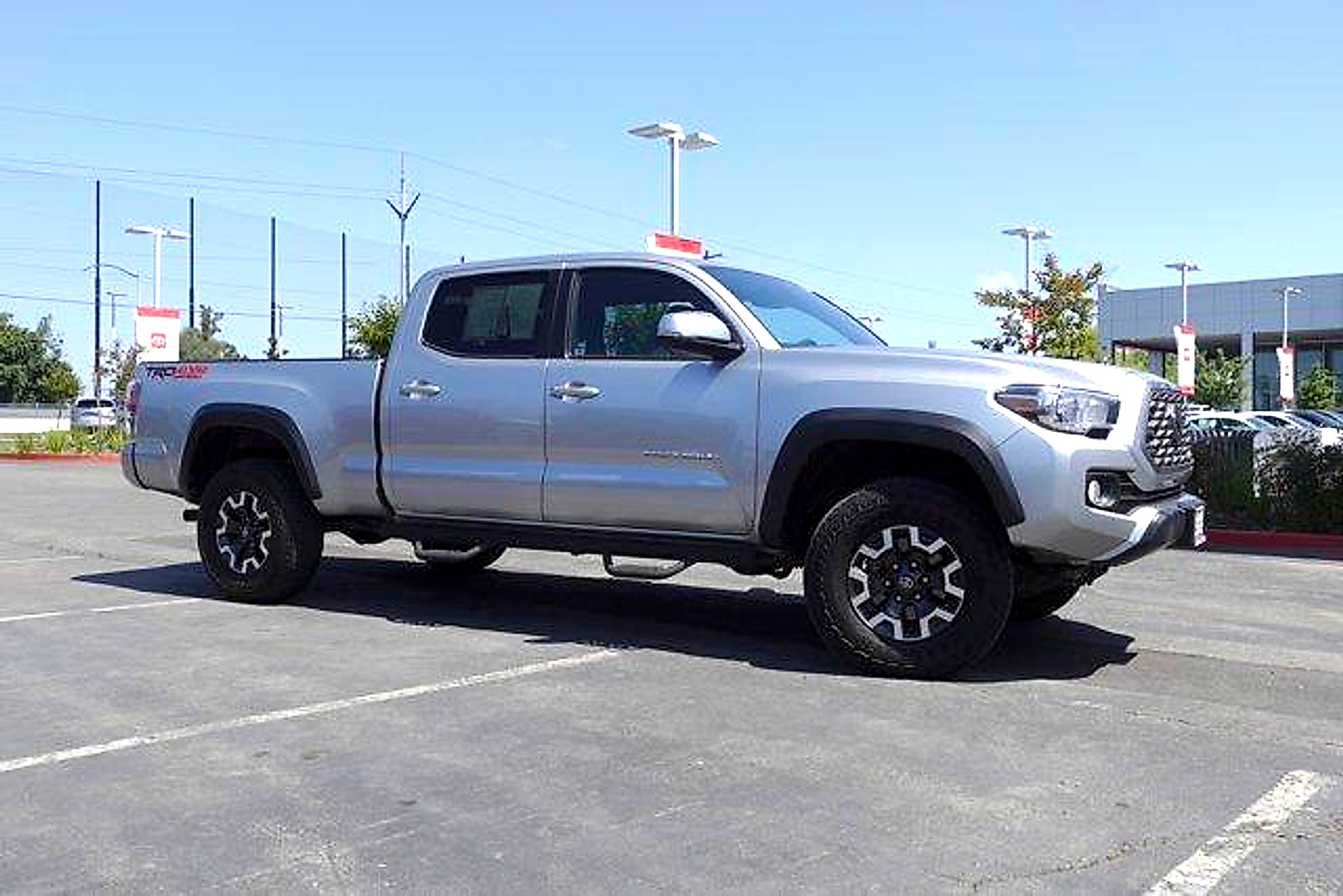 Certified 2023 Toyota Tacoma TRD Off-Road w/ Advanced Technology Package AWD/4WD image 4