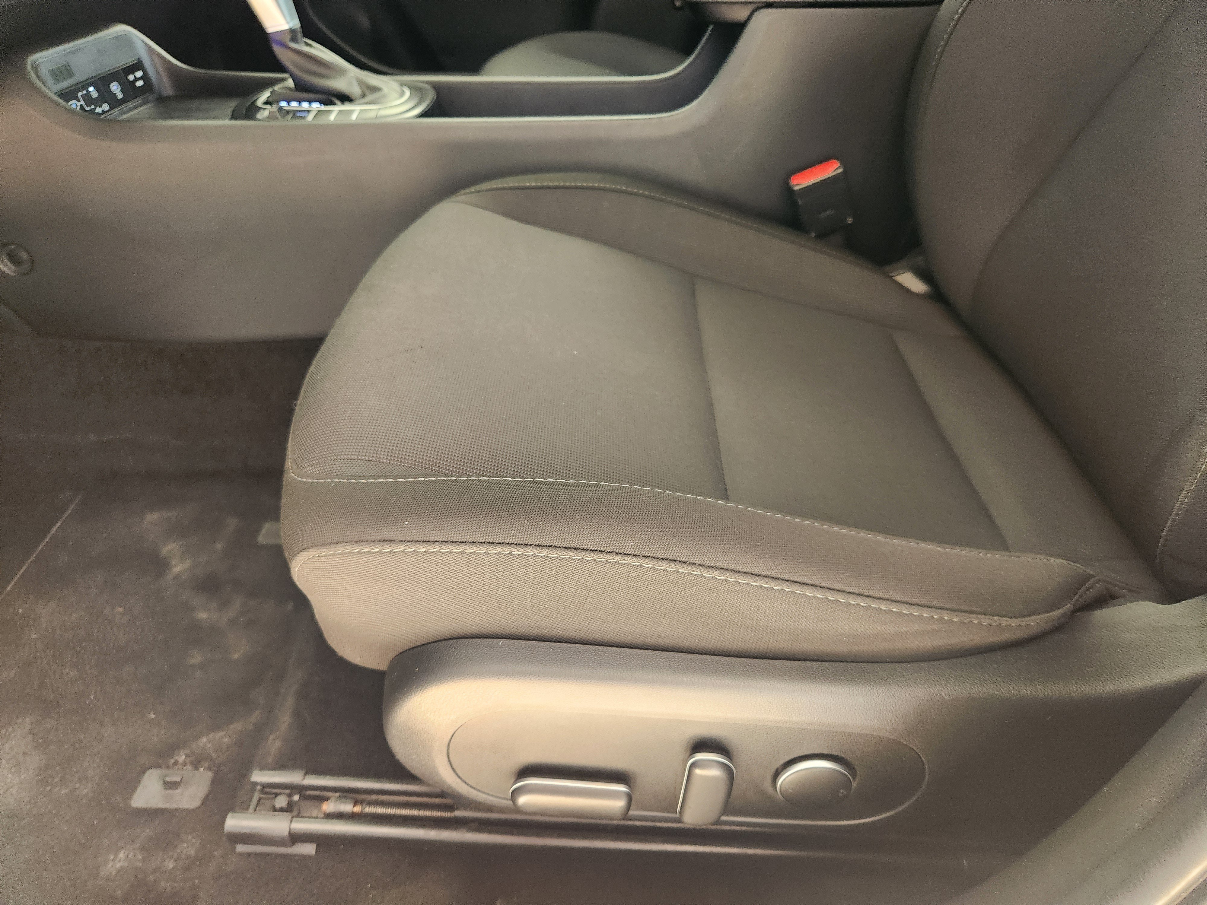 Used 2024 Hyundai Kona SEL AWD/4WD image 25