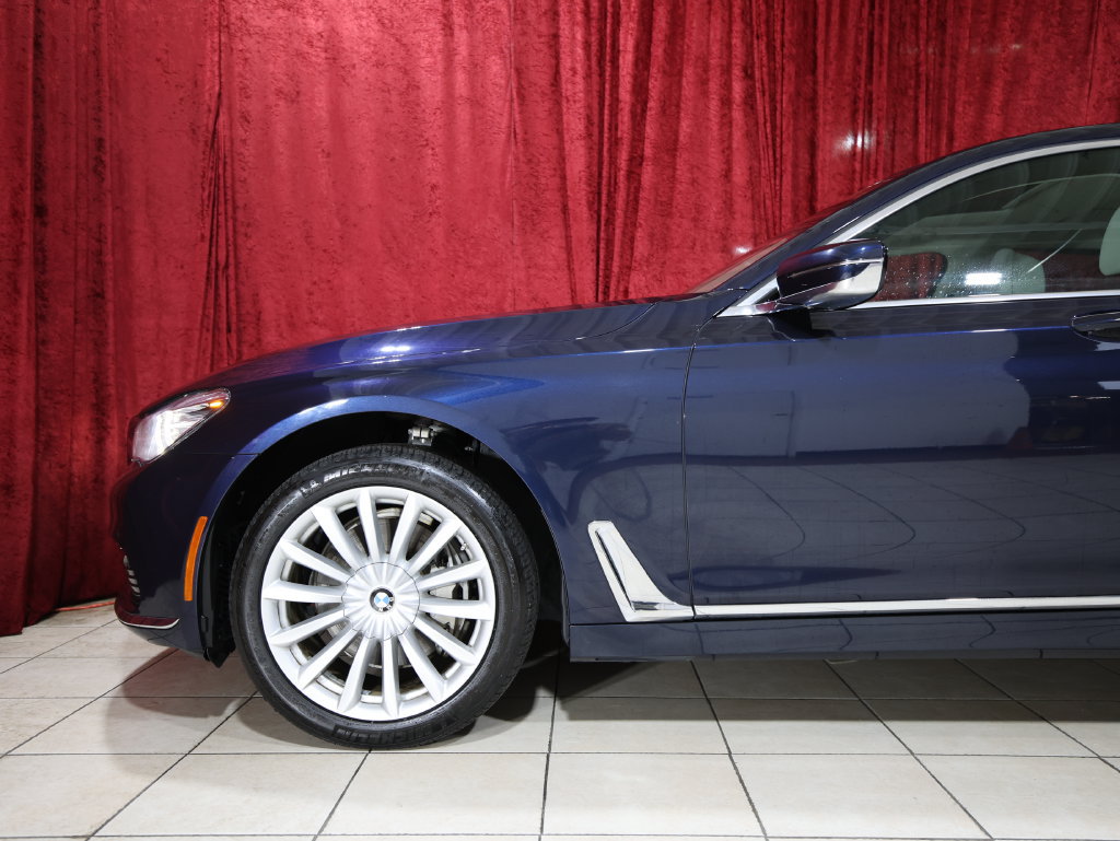 Used 2018 BMW 740i RWD image 4