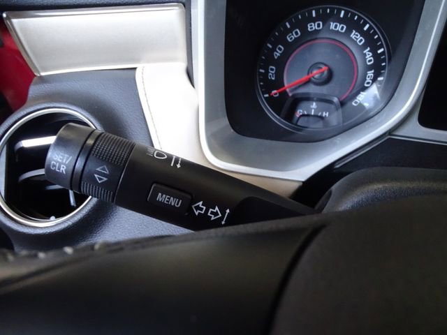 Used 2015 Chevrolet Camaro SS RWD image 16