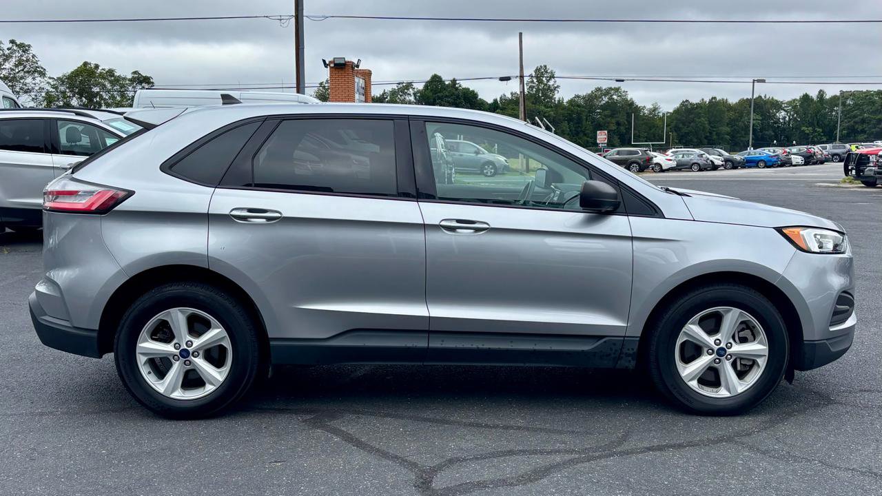 Used 2021 Ford Edge SE FWD image 5