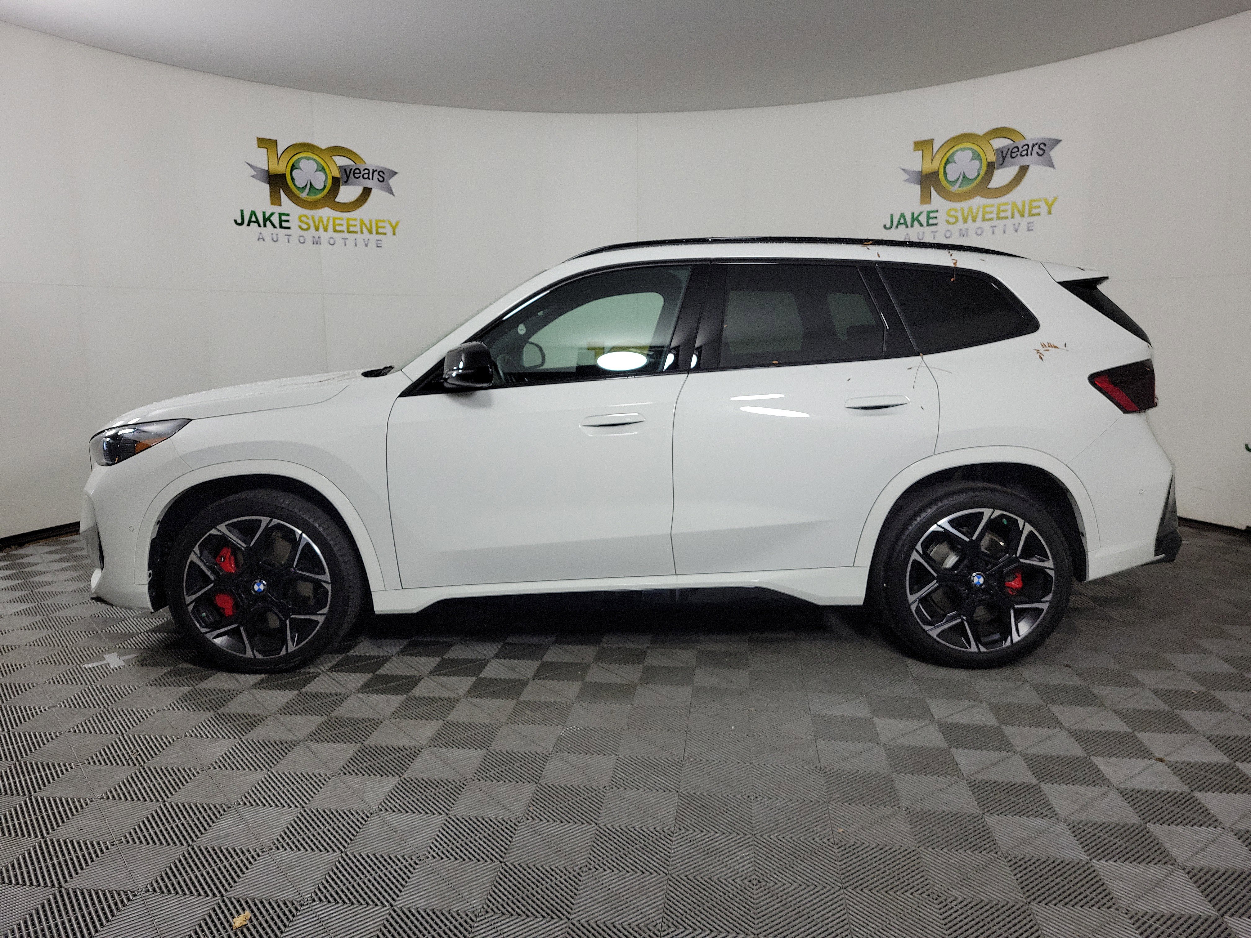 Certified 2024 BMW X1 M35i w/ Premium Package image 4