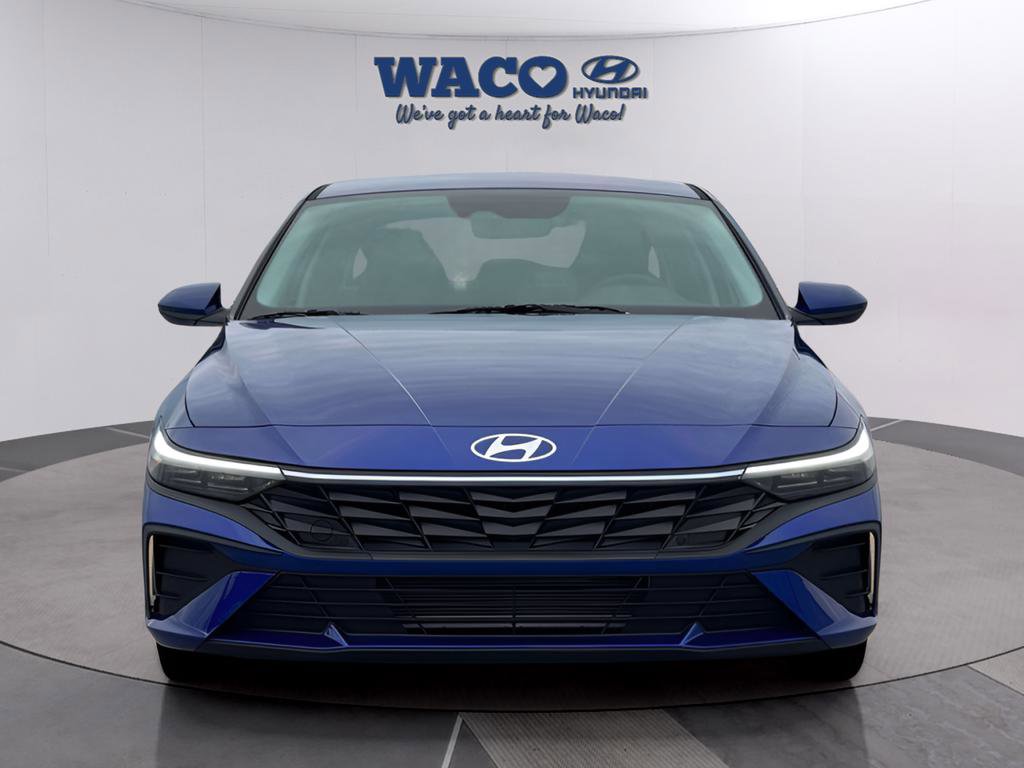Used 2026 Hyundai Elantra SE w/ Cargo Package image 11