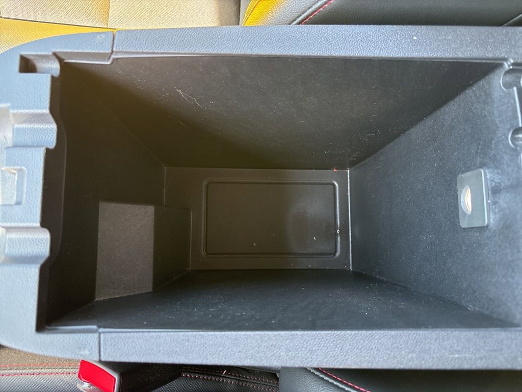 Used 2022 Chevrolet Equinox RS w/ LPO, Floor Liner Package AWD/4WD image 37