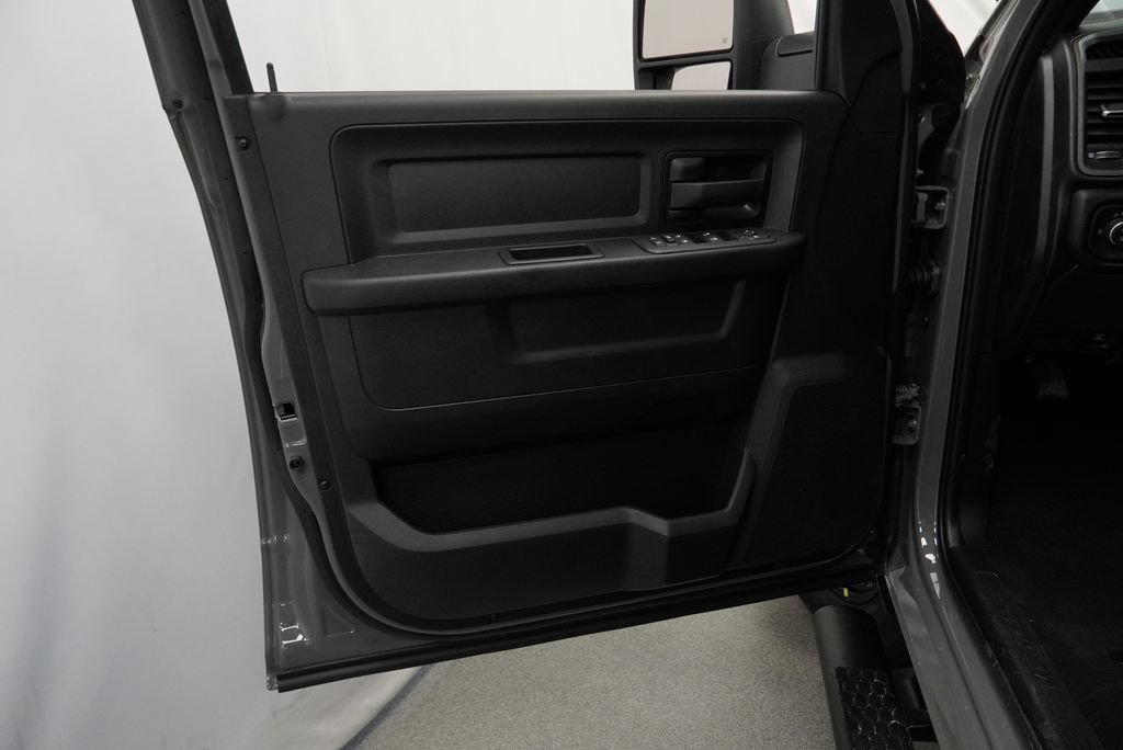 New 2027 RAM 3500 Tradesman AWD/4WD image 25