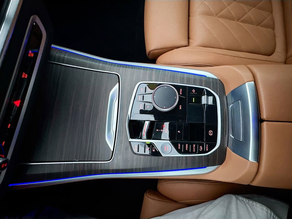 Used 2024 BMW X5 xDrive50e w/ Parking Assistance Package image 23