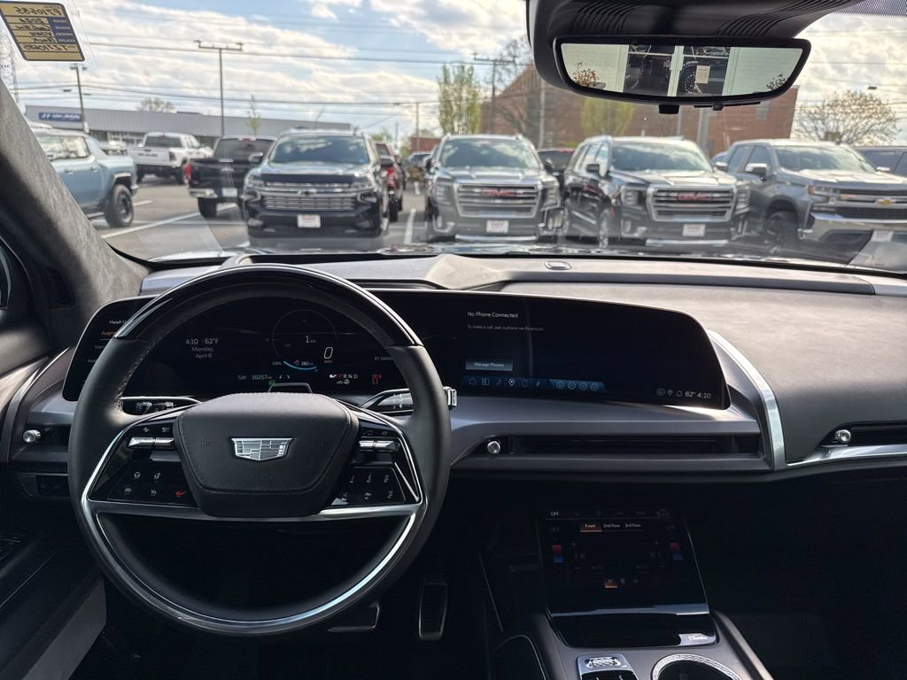 Used 2026 Cadillac Vistiq Platinum w/ LPO, Floor Liner Package AWD/4WD image 16