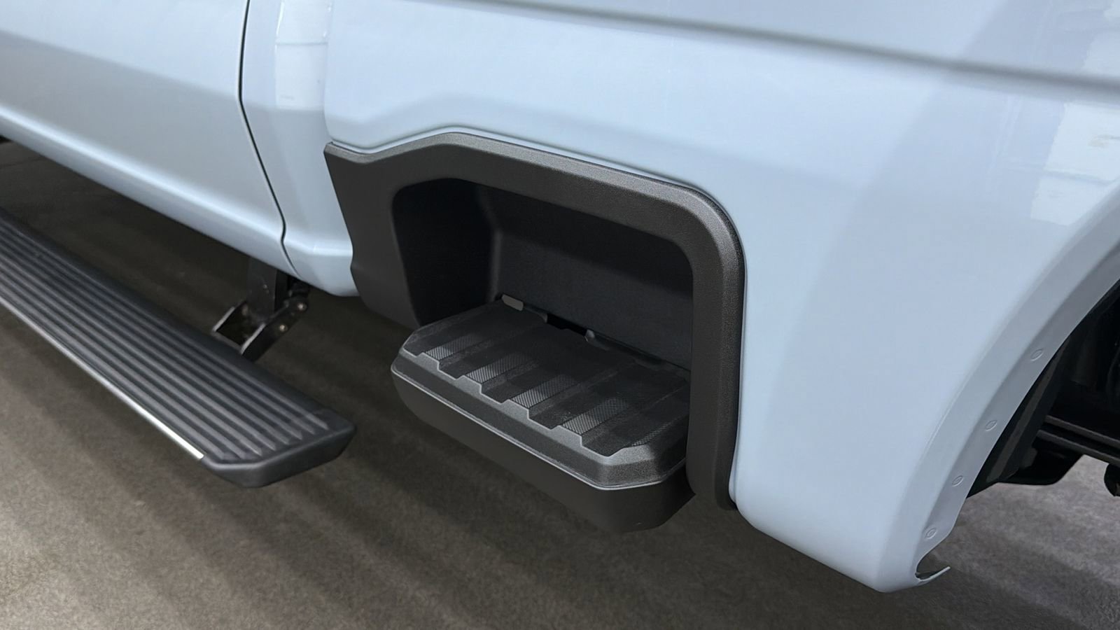 Used 2025 Ford F250 Platinum image 16