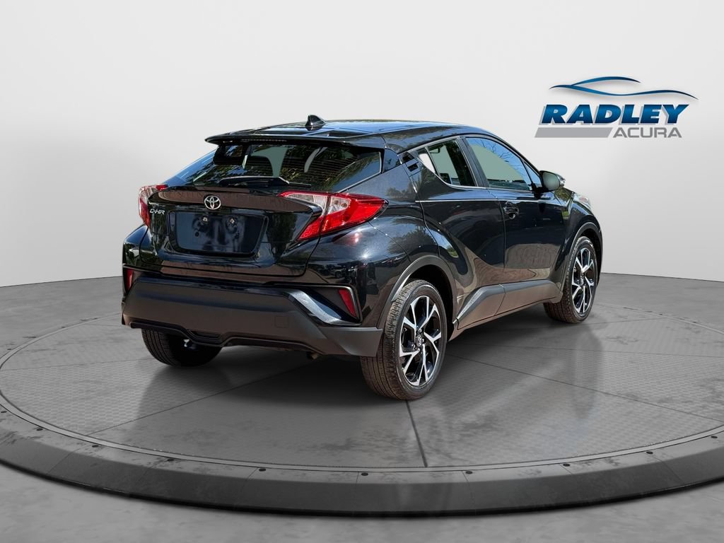 Used 2019 Toyota C-HR XLE FWD image 6