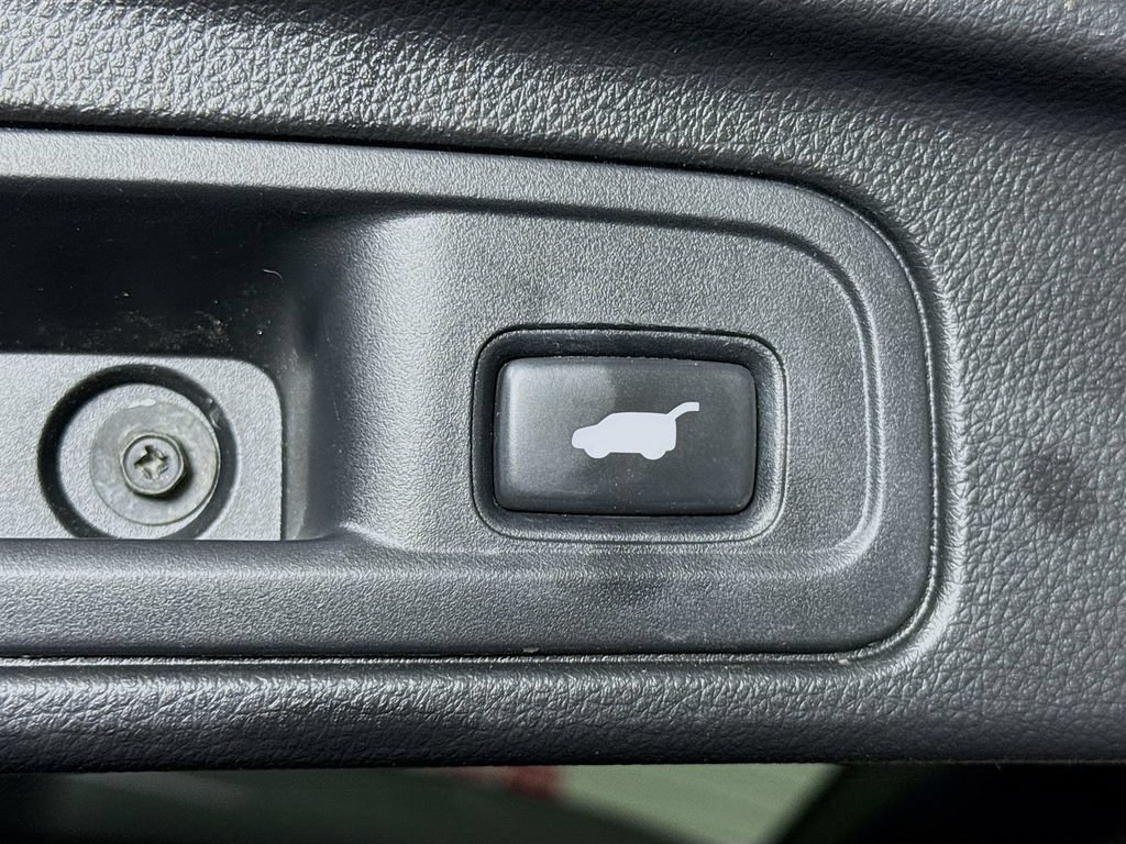 Used 2019 Honda Pilot Elite image 32