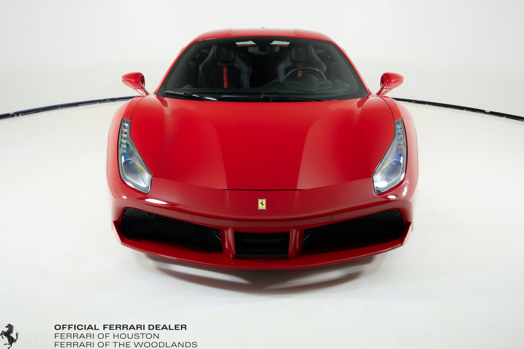 Certified 2017 Ferrari 488 GTB RWD image 9