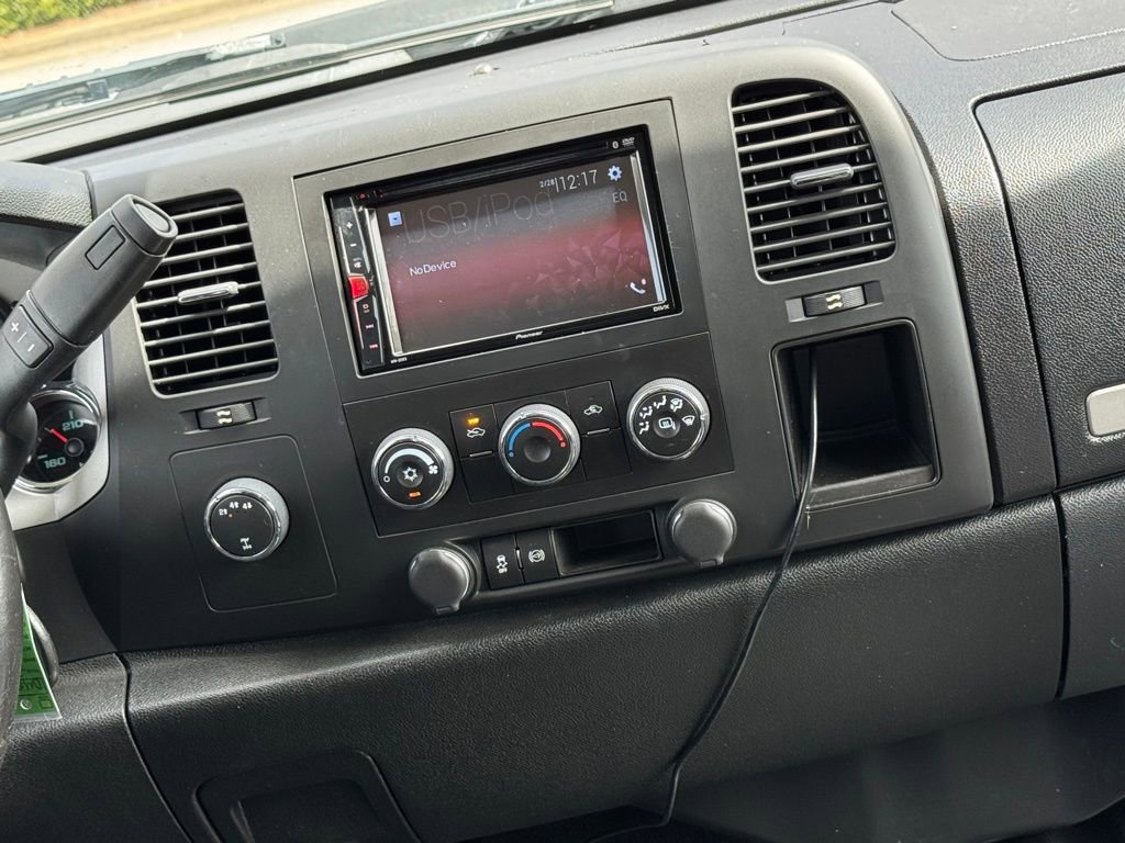 Used 2013 GMC Sierra 2500 SLE w/ Suspension Package, Off-Road image 5