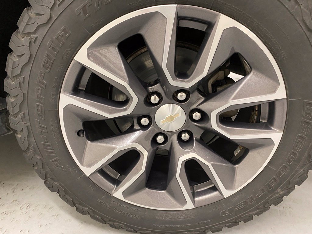 Used 2022 Chevrolet Tahoe LT w/ Luxury Package AWD/4WD image 26