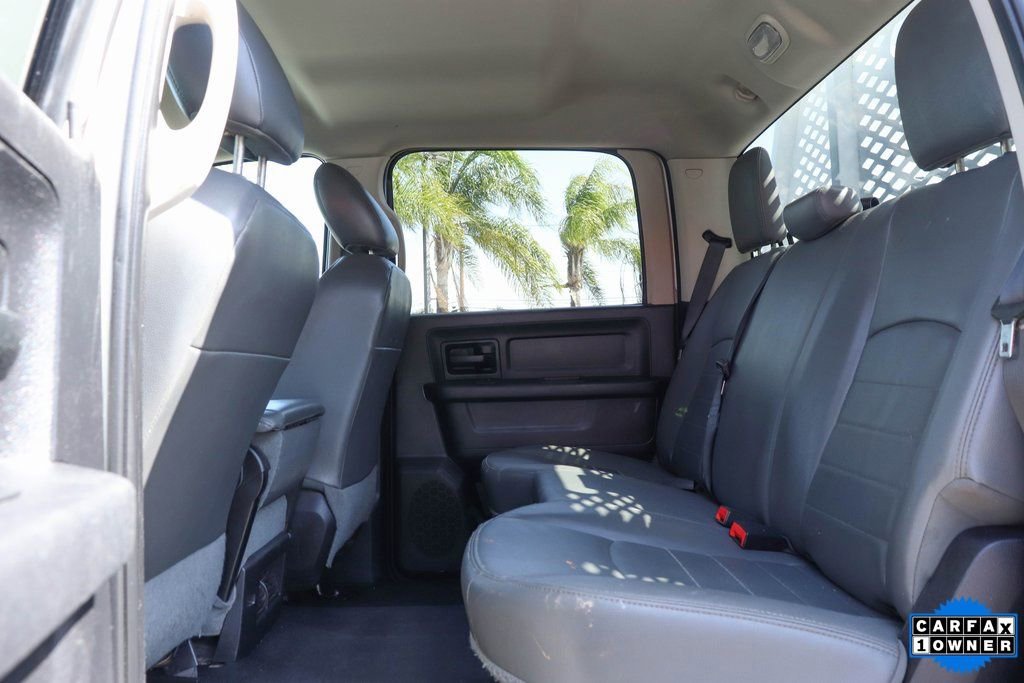 Used 2016 RAM 5500 Tradesman w/ Chrome Appearance Group image 30