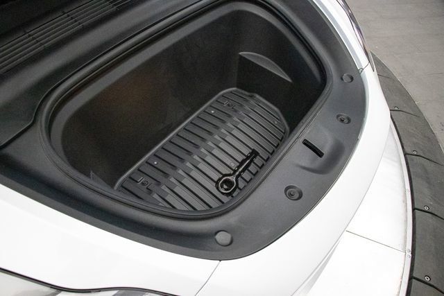 Used 2021 Tesla Model Y Long Range image 29