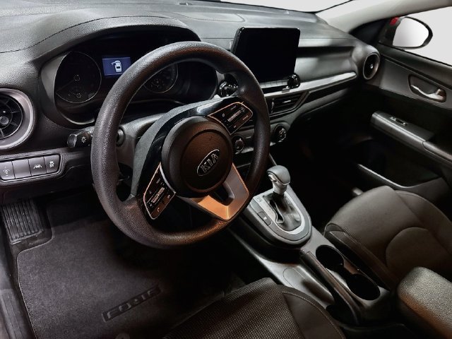 Used 2020 Kia Forte LXS FWD image 9