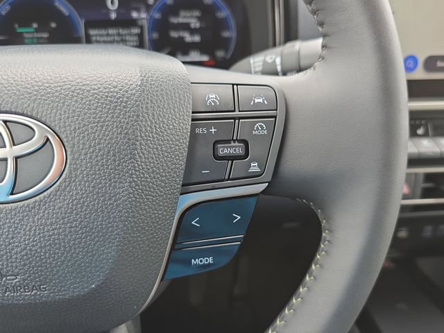 Used 2026 Toyota Camry XLE image 17