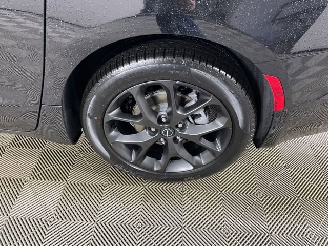 New 2026 Chrysler Pacifica Select w/ S Appearance Package image 19