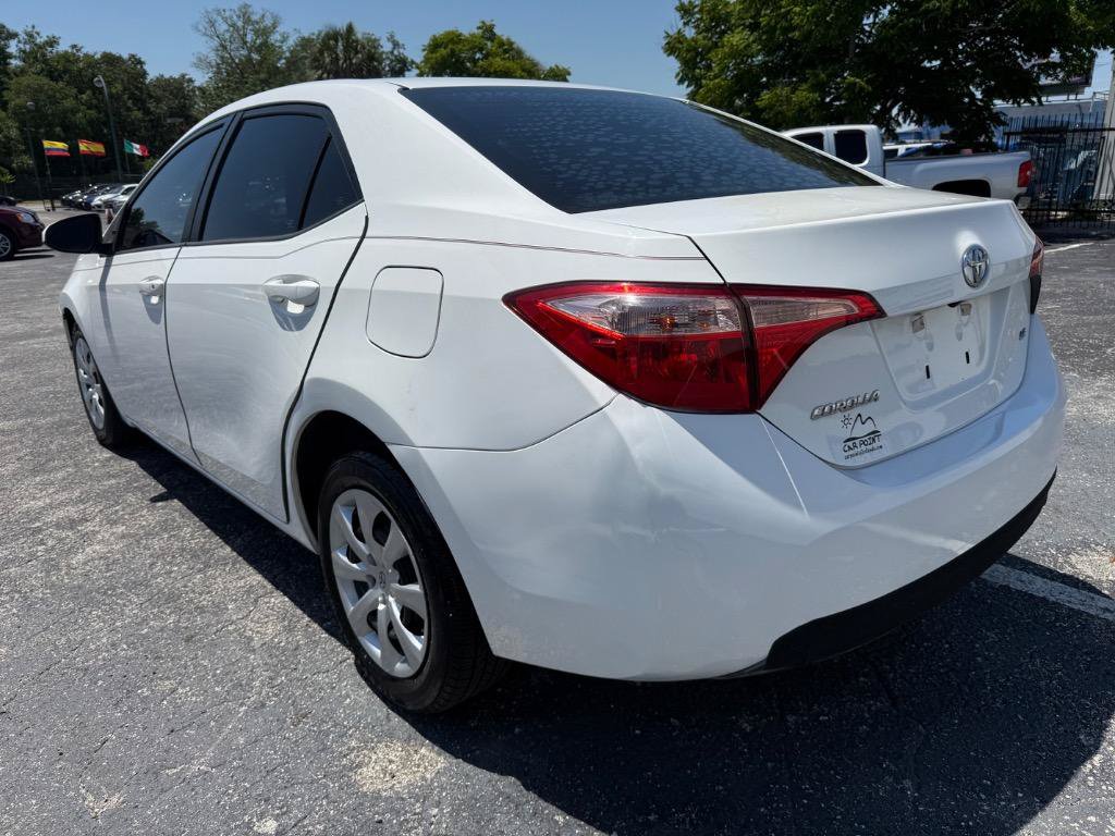 Used 2019 Toyota Corolla LE FWD image 18