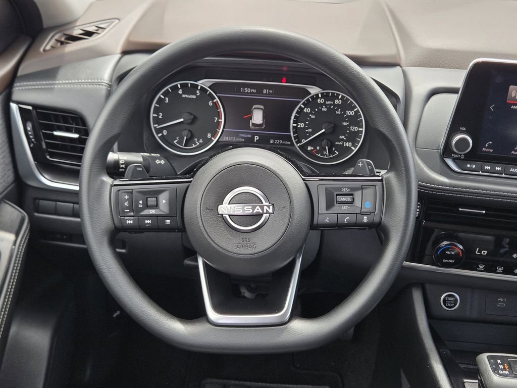 Used 2022 Nissan Rogue SV image 18