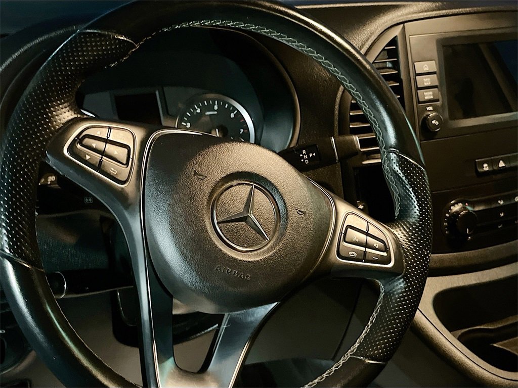 Used 2023 Mercedes-Benz Metris image 11