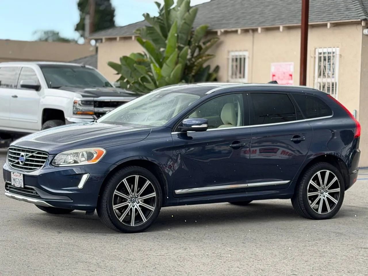 Used 2015 Volvo XC60 T5 AWD/4WD image 7