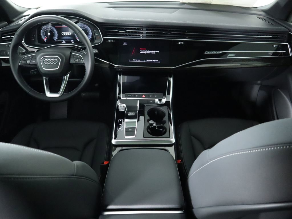 Certified 2025 Audi Q7 2.0T Premium image 13
