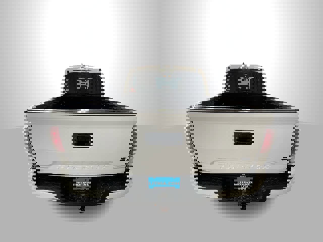 Used 2023 Toyota Tacoma TRD Sport w/ Technology Package image 7