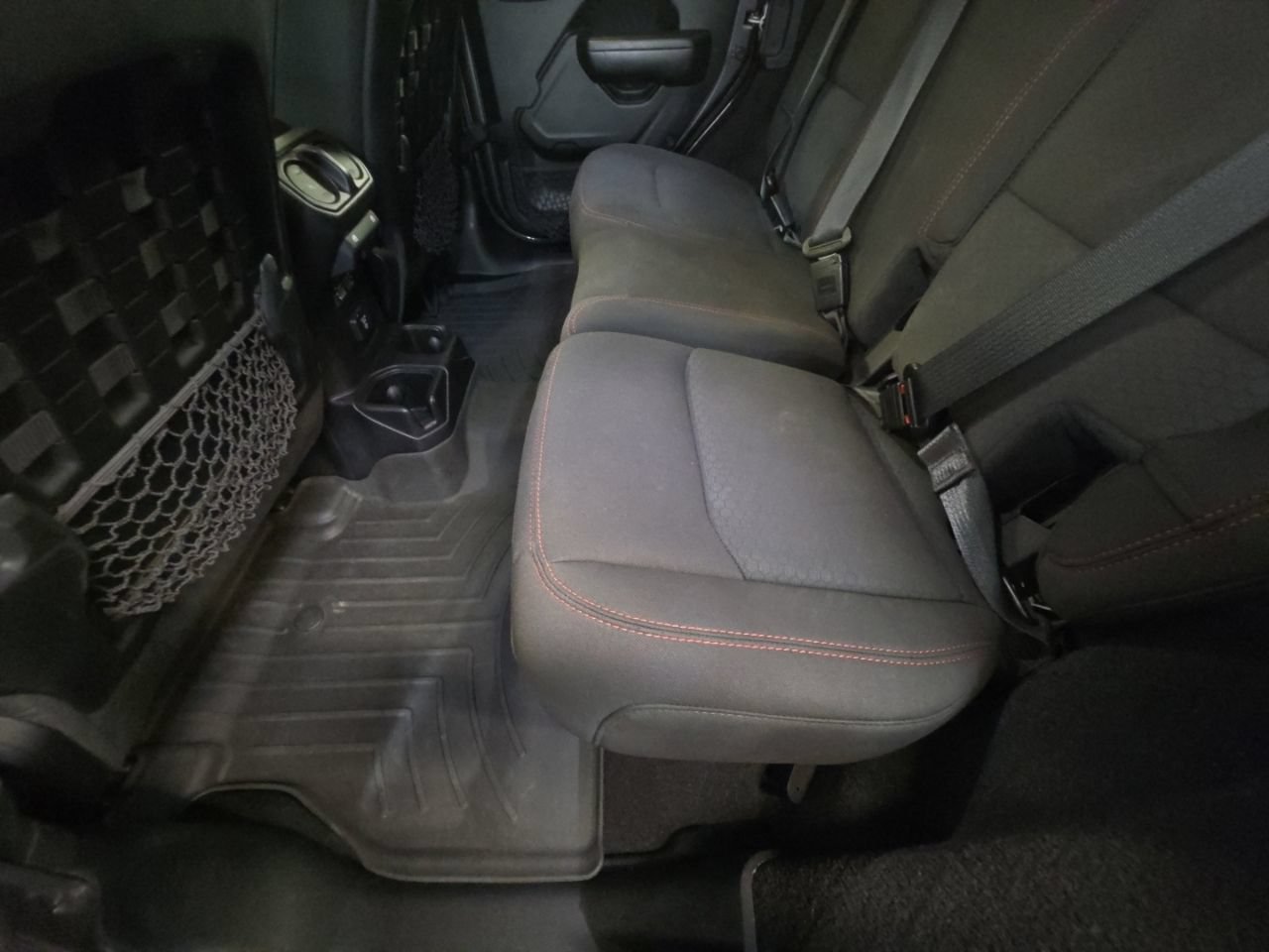 Used 2021 Jeep Wrangler Unlimited Rubicon AWD/4WD image 25