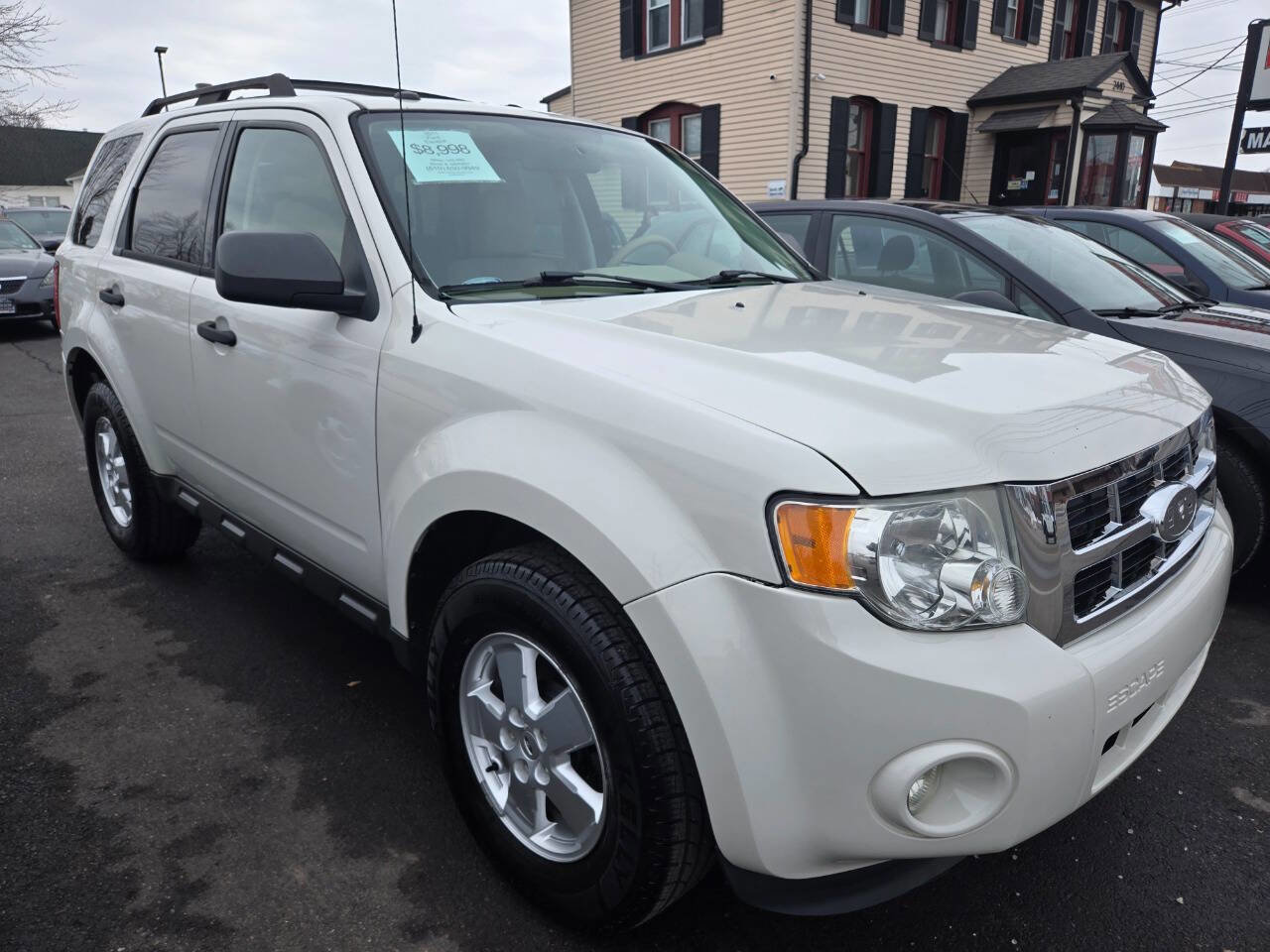 Used 2011 Ford Escape XLT w/ 202A Rapid Spec Order Code image 4