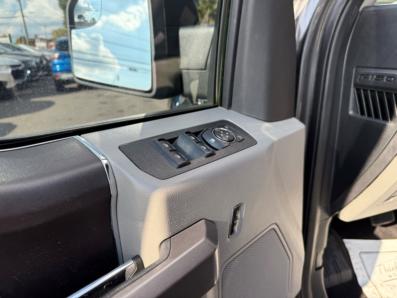 Used 2019 Ford F150 XLT image 12