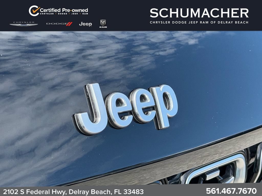 Certified 2023 Jeep Grand Cherokee Summit AWD/4WD image 11