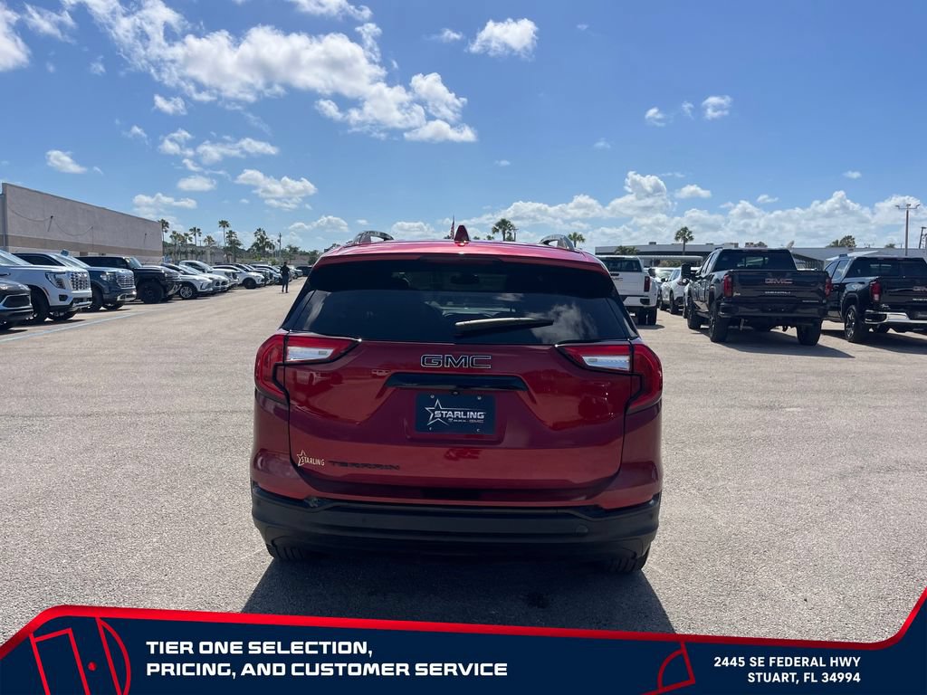 Used 2023 GMC Terrain SLT w/ Tech Package FWD image 6