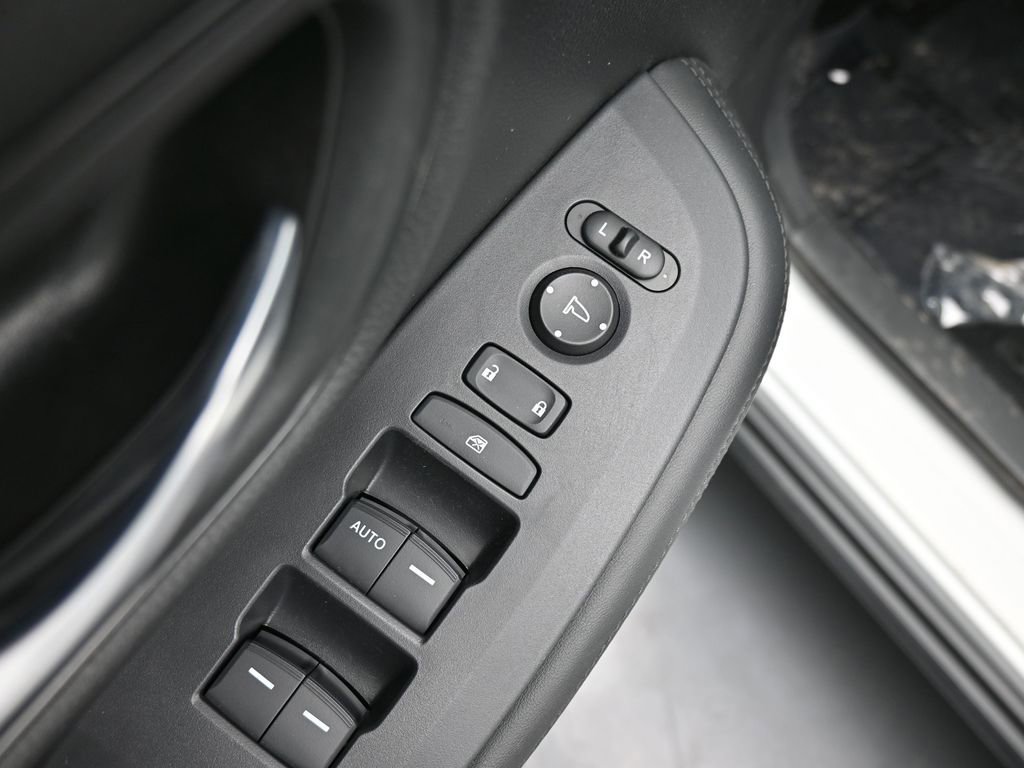 Certified 2024 Honda HR-V LX image 31