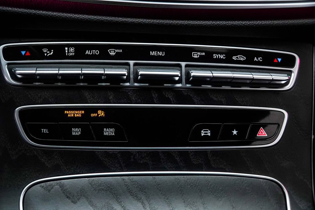 Used 2023 Mercedes-Benz E 350 Sedan image 23